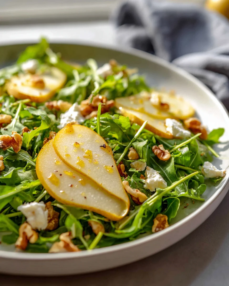 Refreshing Pear & Arugula Salad with Honey Vinaigrette
