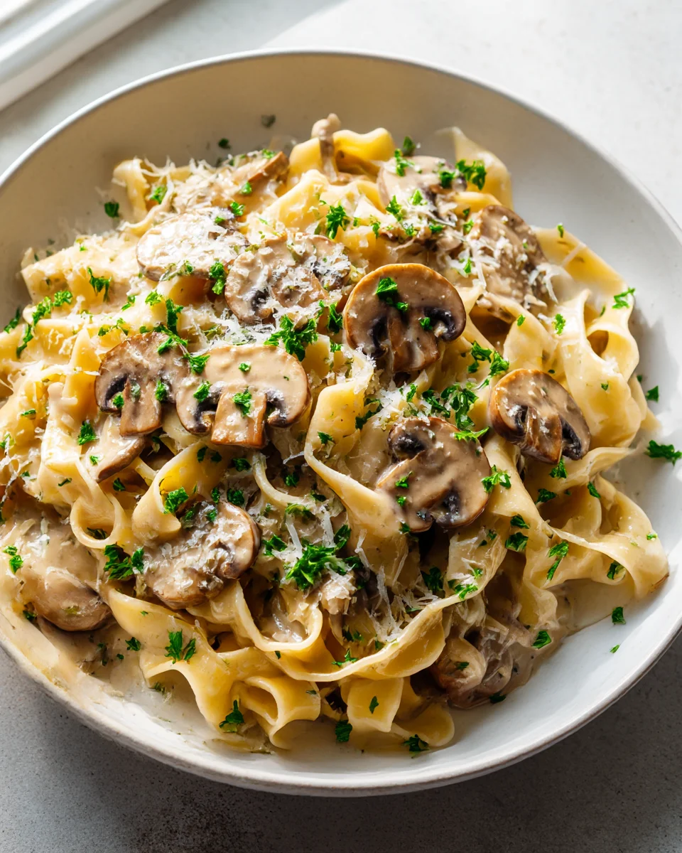Easy Creamy Mushroom Pasta Sauce - Quick & Delicious!